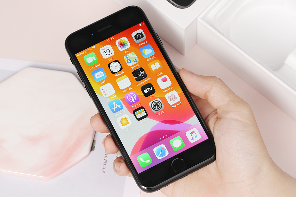 iPhone SE 2020 256Gb Quốc tế (LikeNew 99%)